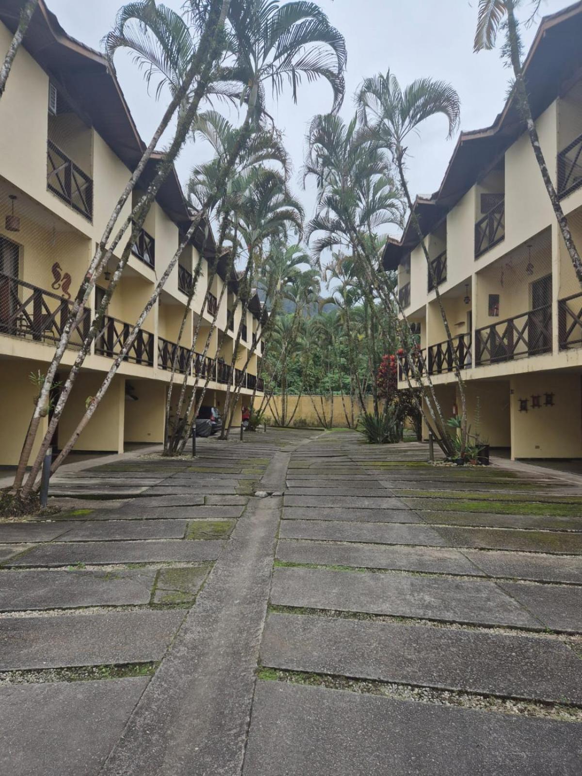 Casa 7 Em Ubatuba No Centro Condominio Com Piscina E Churrasqueira Exterior foto